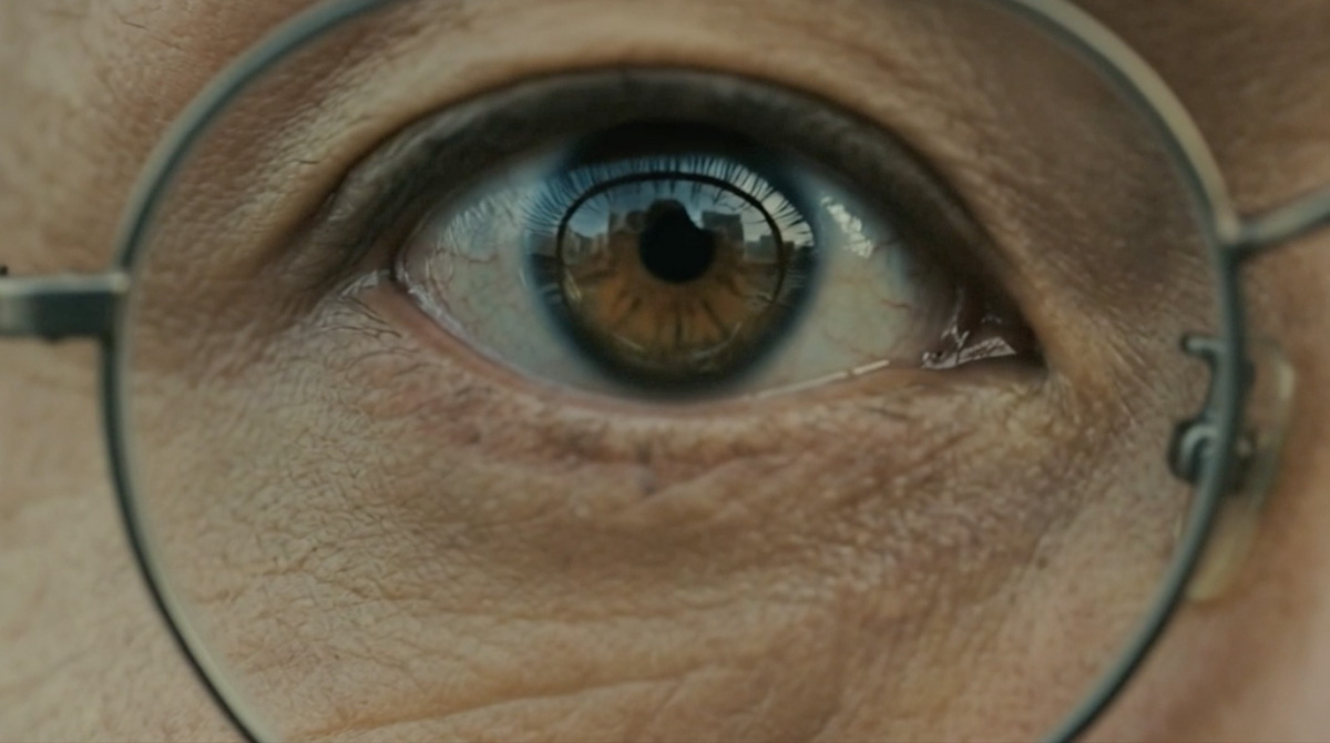 Imágenes de la campaña 'Under Control', producida mediante herramientas de inteligencia artificial.